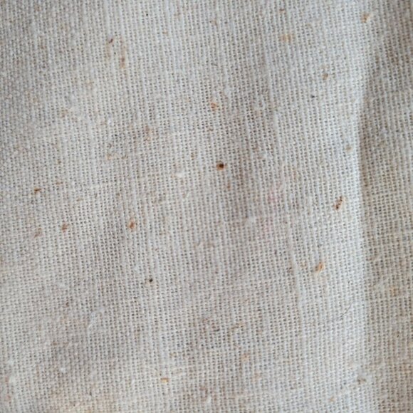 Vintage Handcrafted Lace-Trimmed Table Runners With Basket & Berry Design - Picture 9 of 10